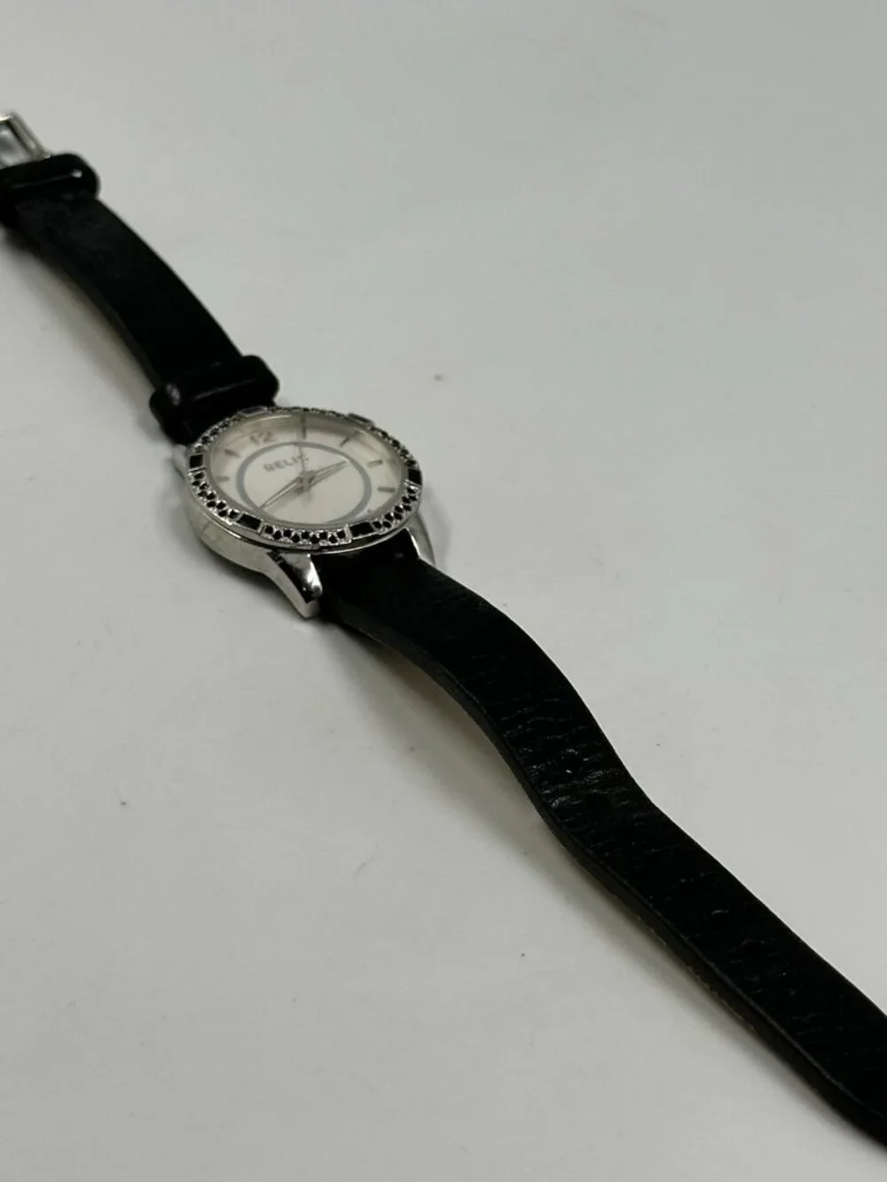 Relic Watch Women Silver Tone Black Crystal Bezel Leather Band New Battery 9